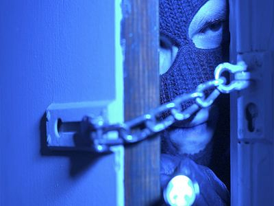 Διάρρηξη σε σπίτι στην Ηλιούπολη